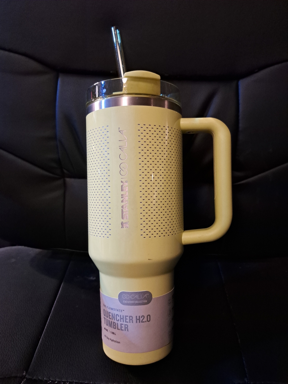Stanley x Owala Quencher H2.0 Tumbler - Light Lime - Picture 2 of 4